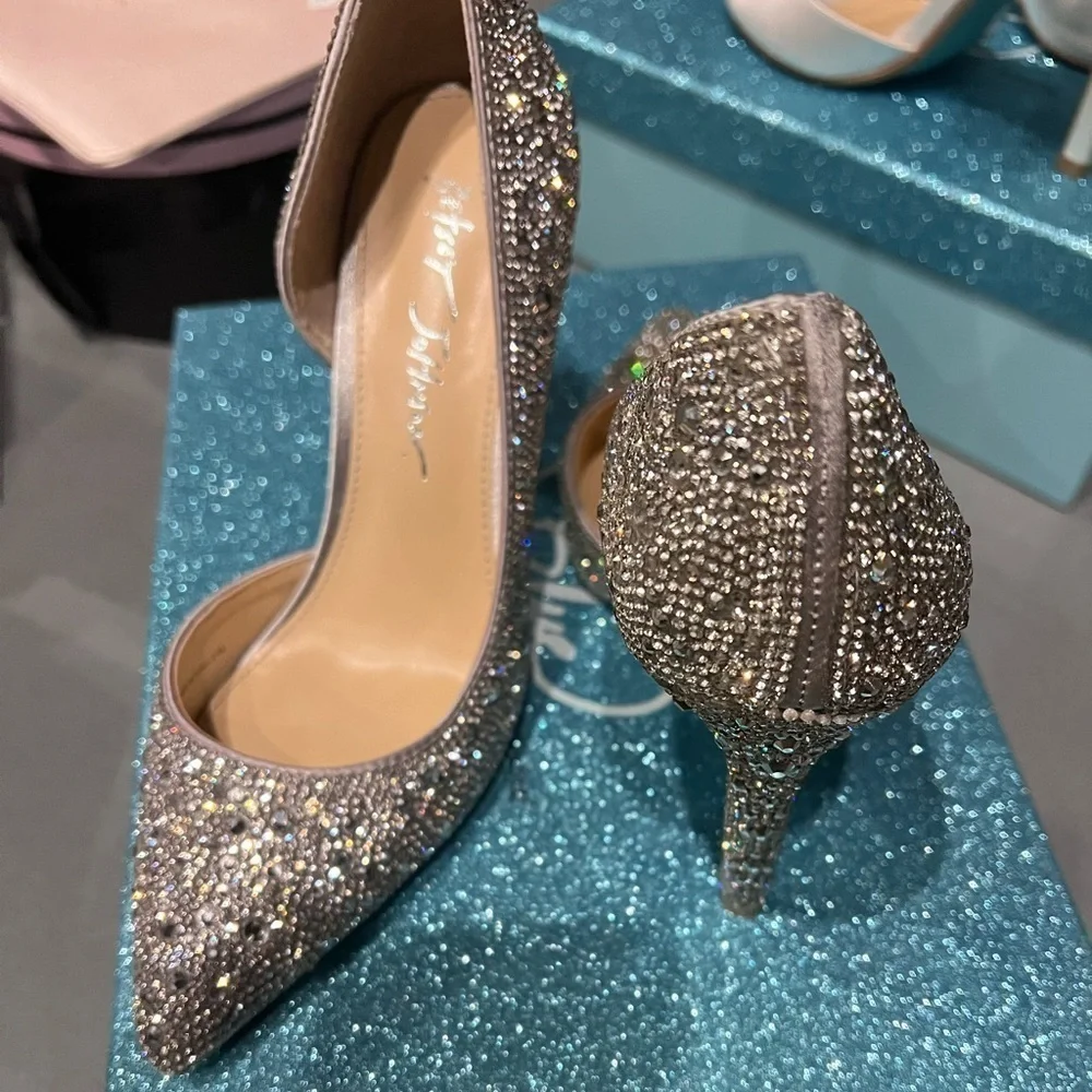 BETSEY JOHNSON SHARY PUMP